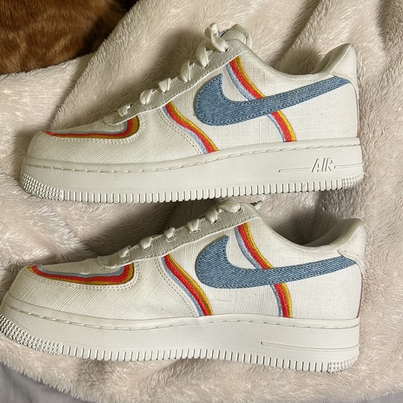 Nike Aireforce 1 07 LV8 - Picture 2 of 4